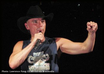 Kenny Chesney Shares 'Thinkin' Bout' From Upcoming Album